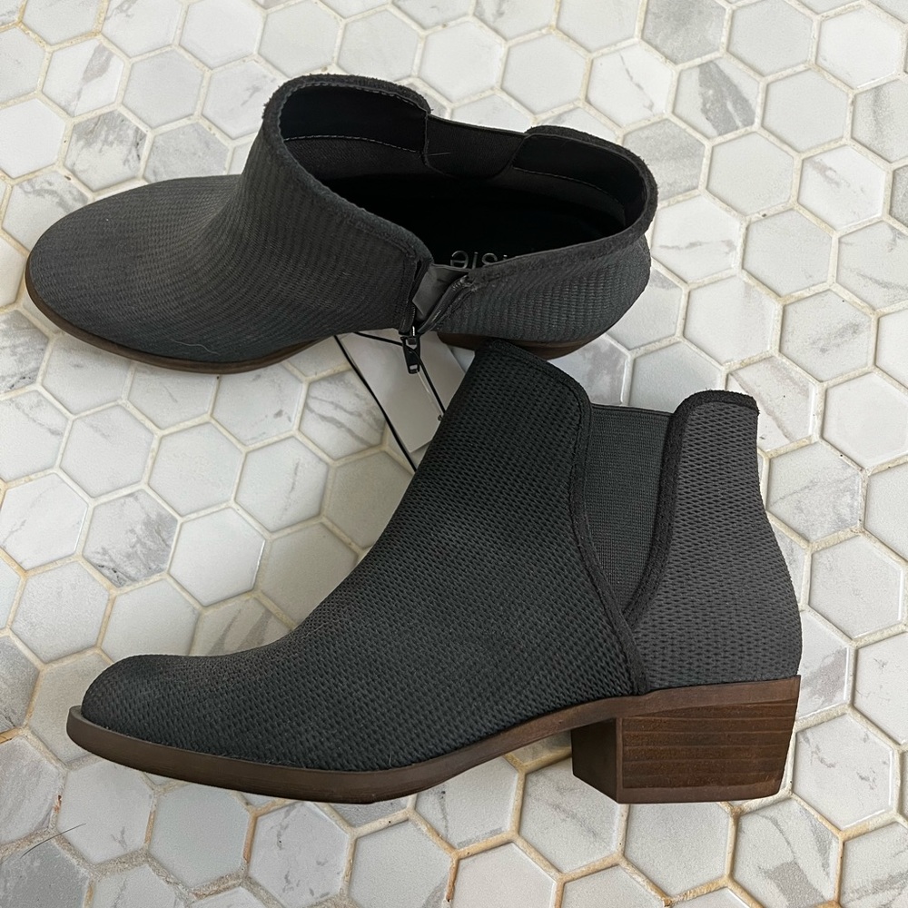 Kensie Gray Bootie